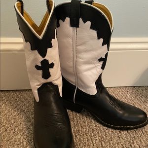 🌟Cross Cowboy Boots🌟